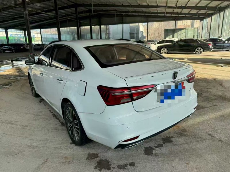 青岛19年荣威i68