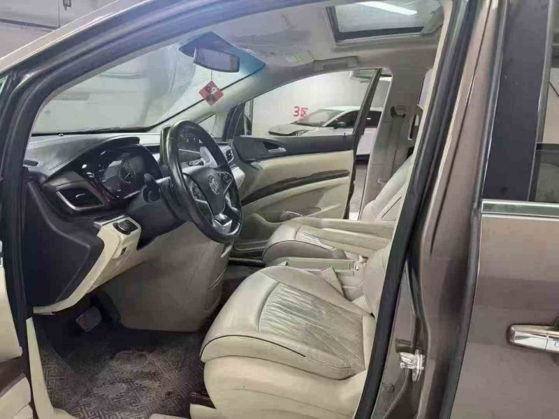 广元22年别克GL83