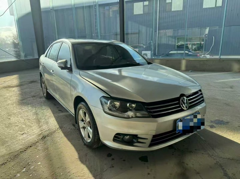 青岛14年大众宝来3