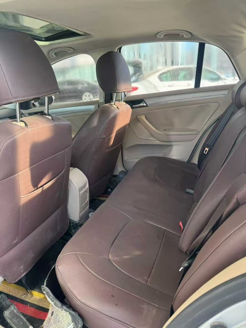 青岛14年大众宝来4