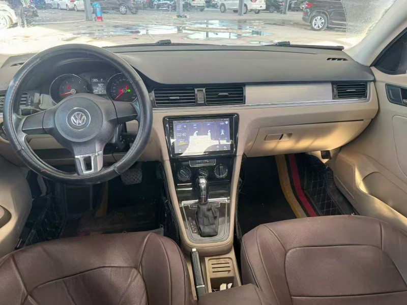 青岛14年大众宝来5