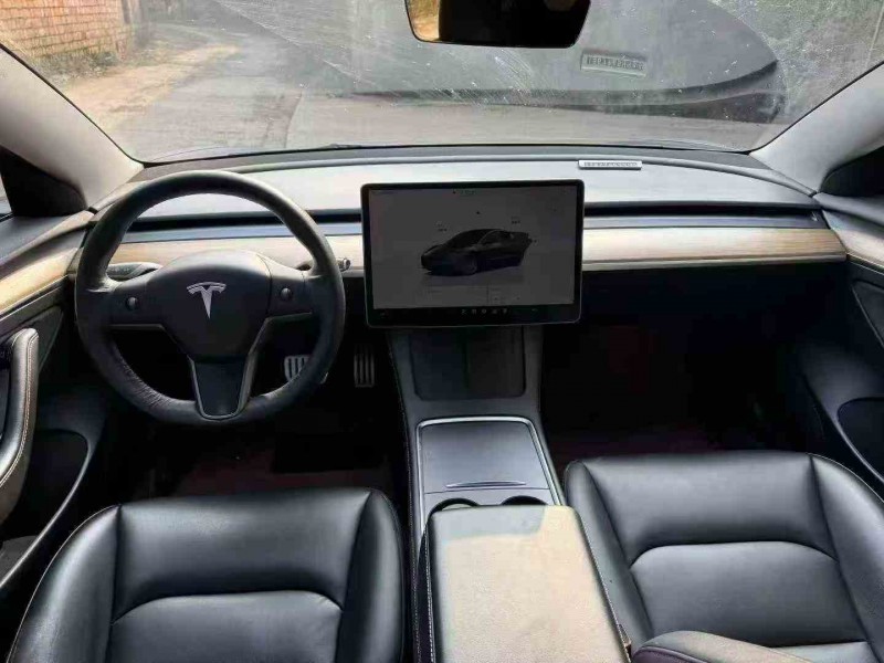 广元22年特斯拉MODEL 34