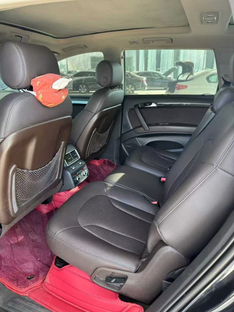 青岛11年奥迪Q74