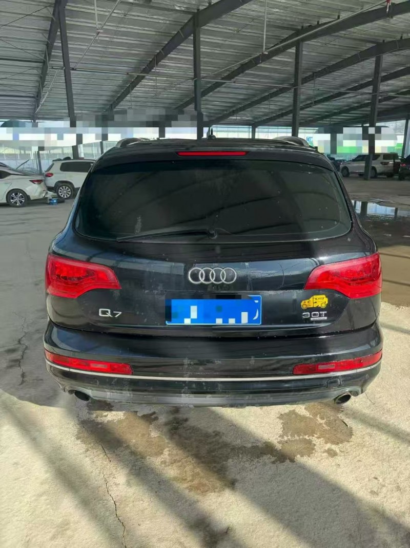 青岛11年奥迪Q79