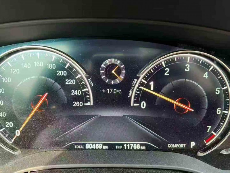 荆州18年宝马5系4