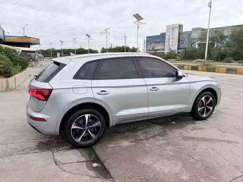 湛江19年奥迪Q58