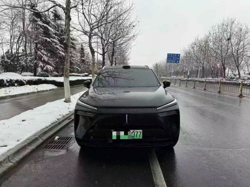 青岛25年长城汽车魏牌1