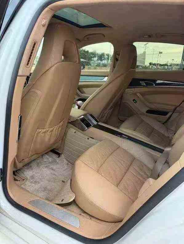 江门12年保时捷帕拉梅拉7