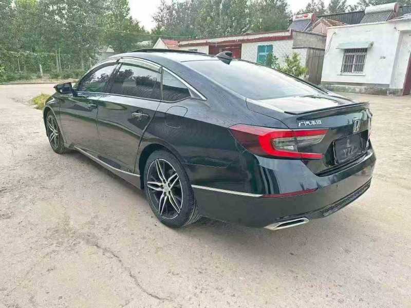 徐州23年本田雅阁7