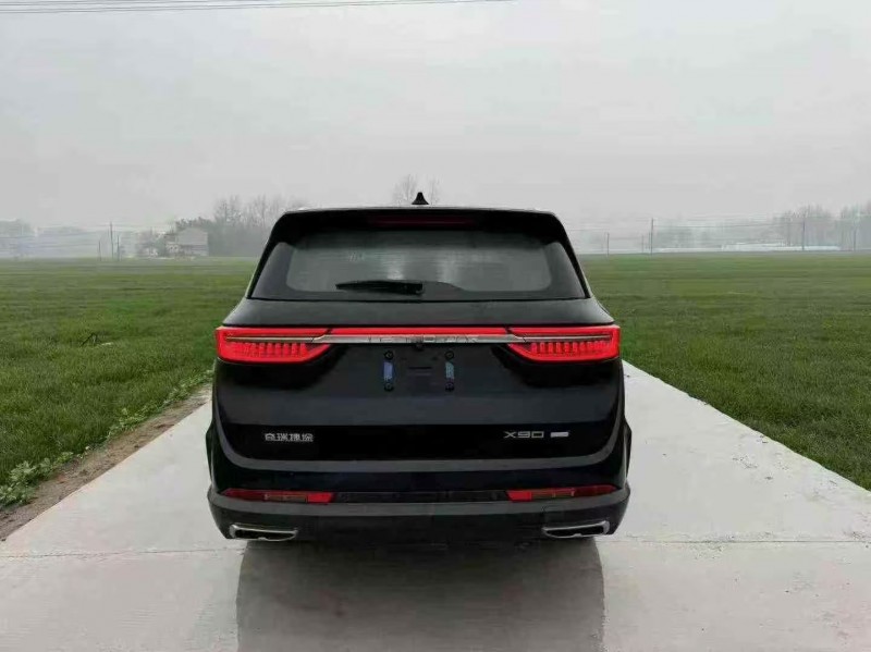 青岛25年奇瑞捷途9