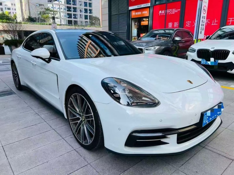 深圳19年保时捷帕拉梅拉2