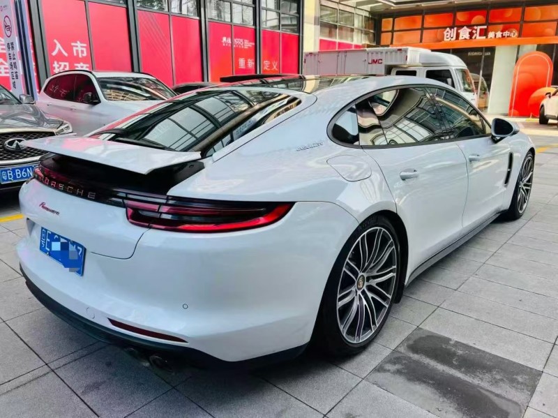 深圳19年保时捷帕拉梅拉7