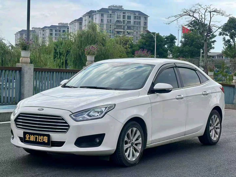 广州18年福特福睿斯3