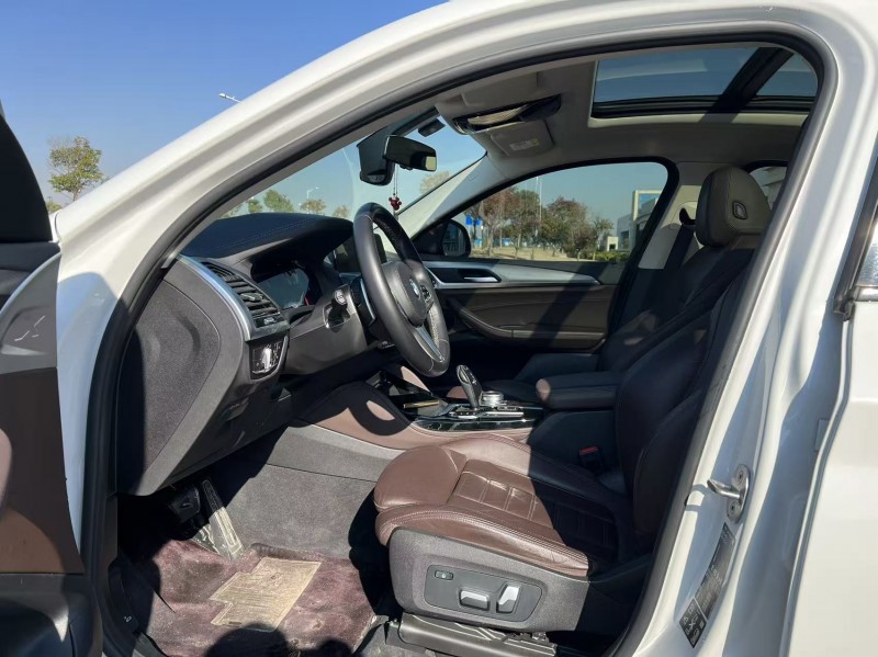 盐城21年宝马X44