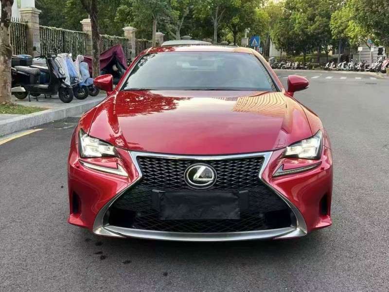 深圳16年雷克萨斯RC1