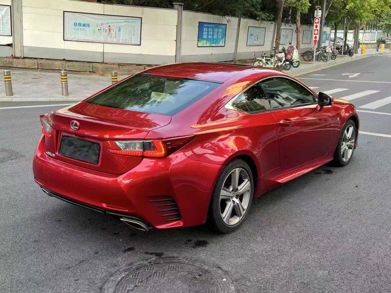 深圳16年雷克萨斯RC8