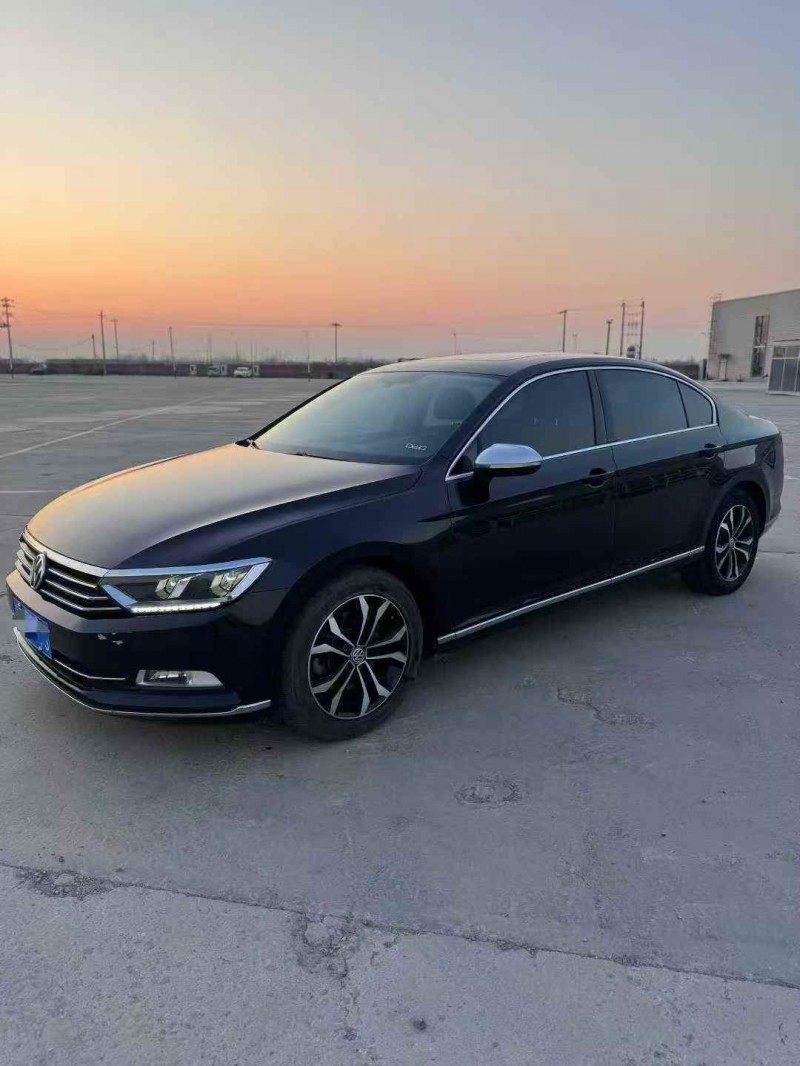 承德19年大众迈腾2