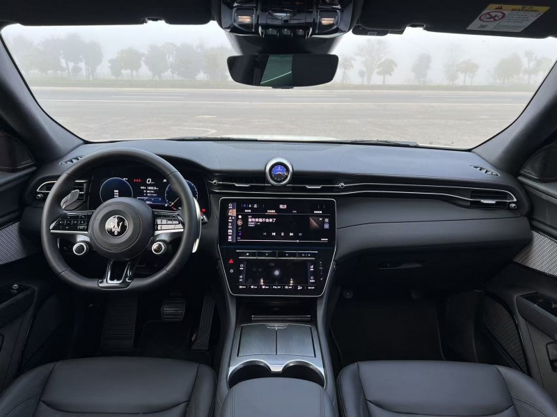 盐城23年玛莎拉蒂Grecale格雷嘉7