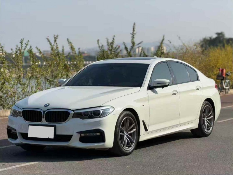 广州17年宝马5系2