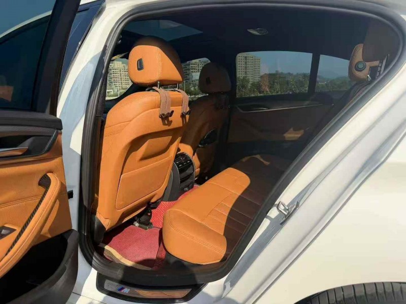 广州17年宝马5系5