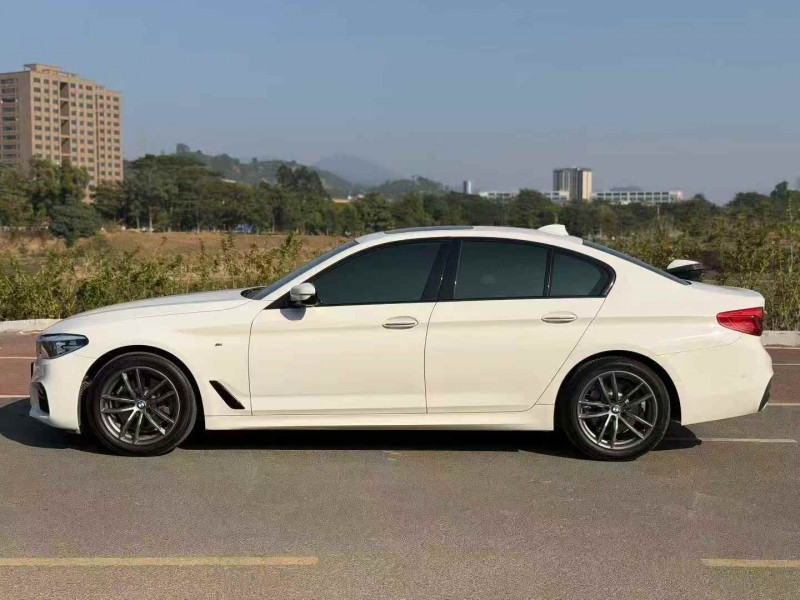广州17年宝马5系7