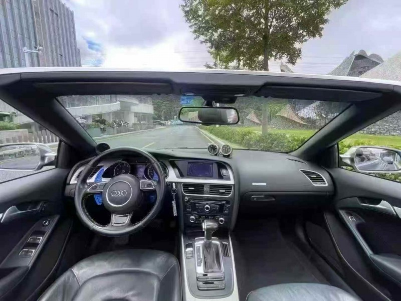 深圳16年奥迪A54