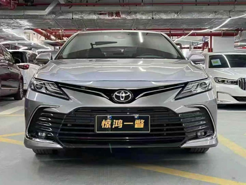 广州22年丰田凯美瑞1