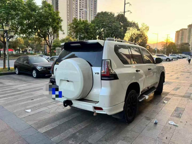 广州20年丰田普拉多9