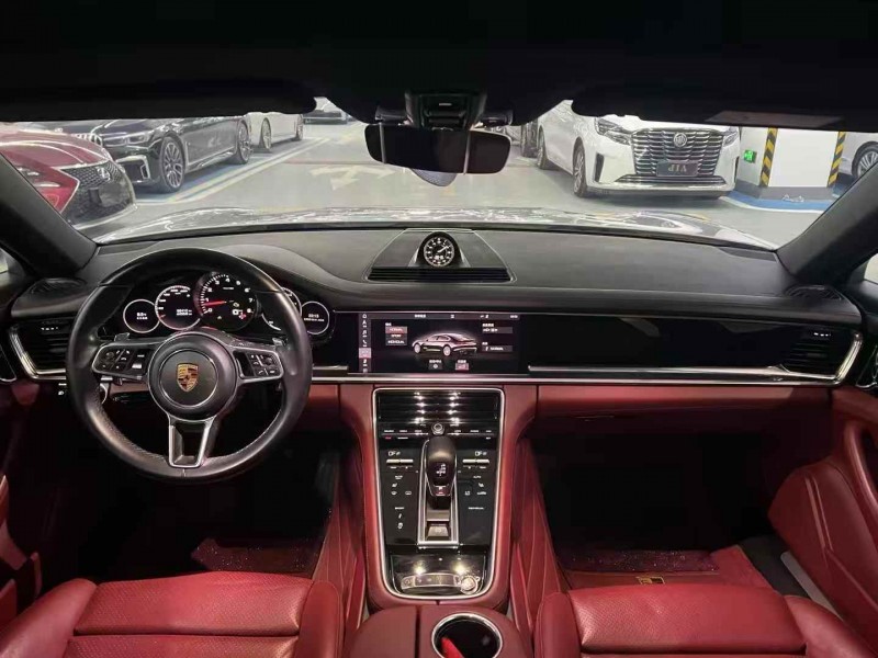 广州18年保时捷帕拉梅拉3