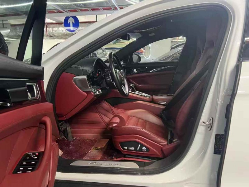 广州18年保时捷帕拉梅拉5