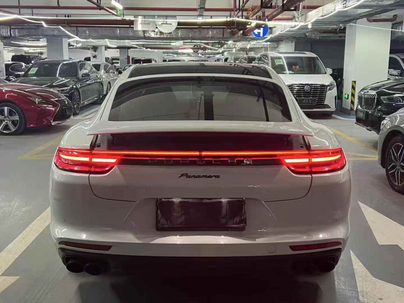 广州18年保时捷帕拉梅拉6