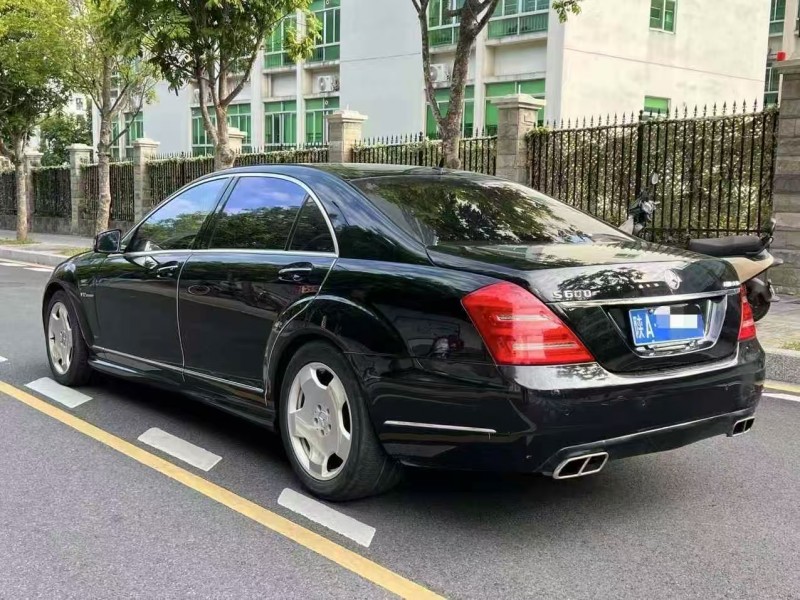 深圳10年奔驰S7