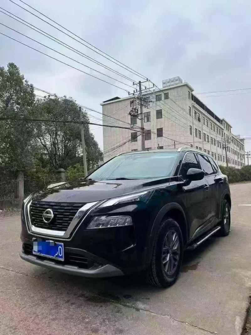 鹰潭22年日产奇骏3