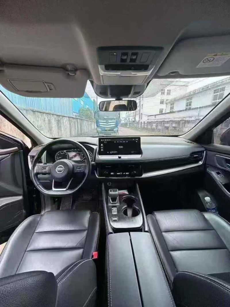 鹰潭22年日产奇骏5