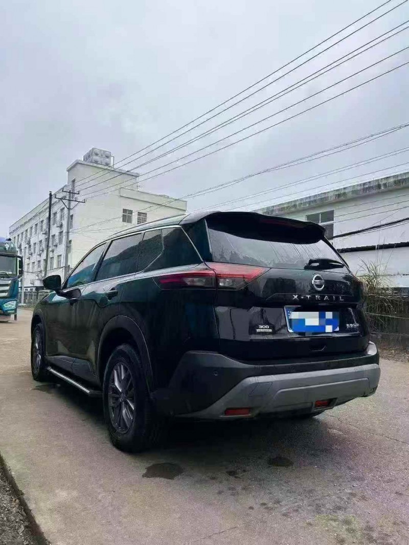 鹰潭22年日产奇骏7