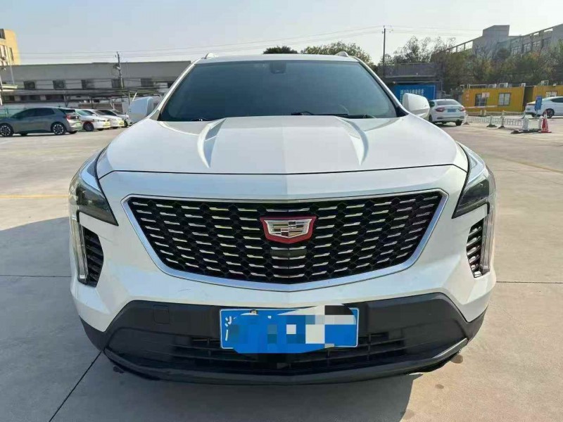 嘉兴19年凯迪拉克XT41