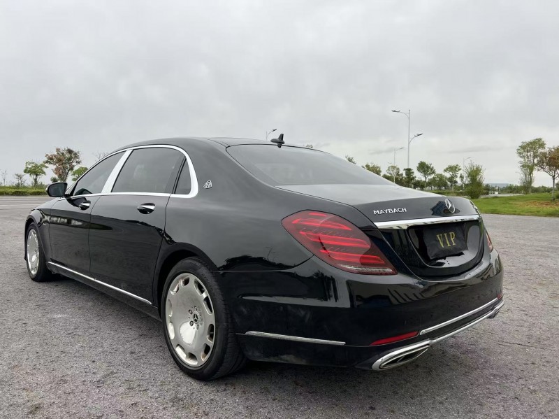 盐城16年奔驰迈巴赫S级9