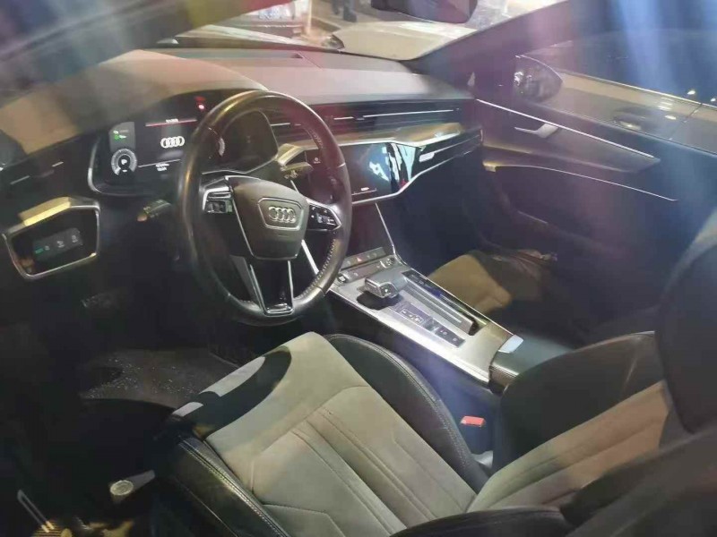 新乡21年奥迪A6L5