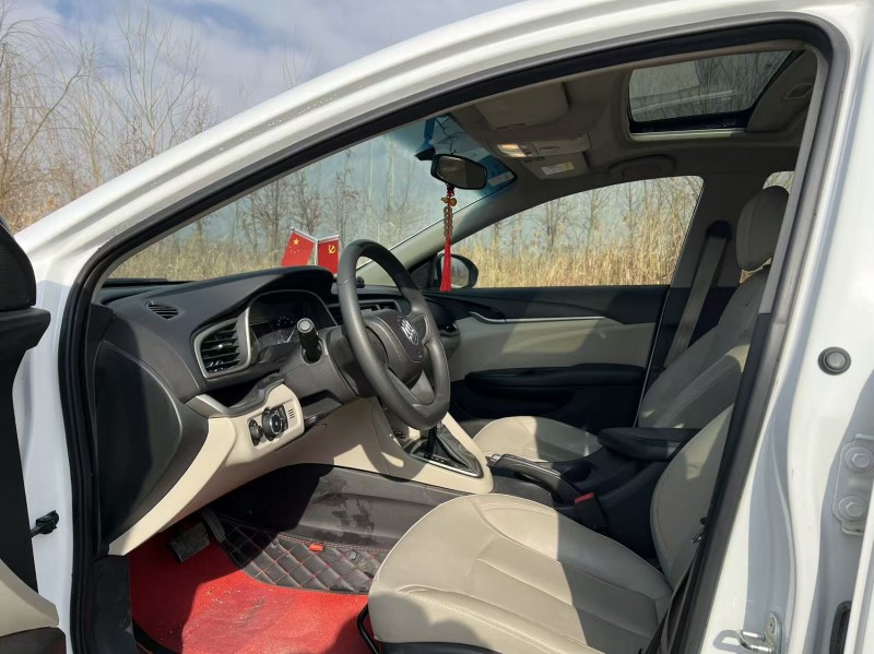 盐城20年别克英朗4