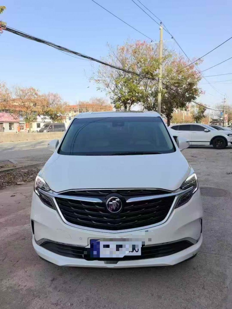 济宁22年别克GL81