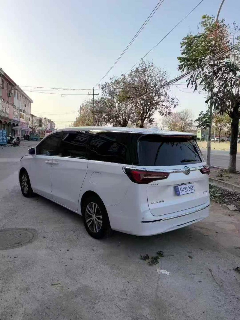 济宁22年别克GL88