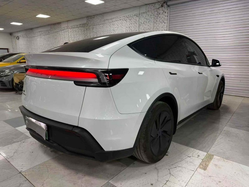 承德25年特斯拉MODEL Y7