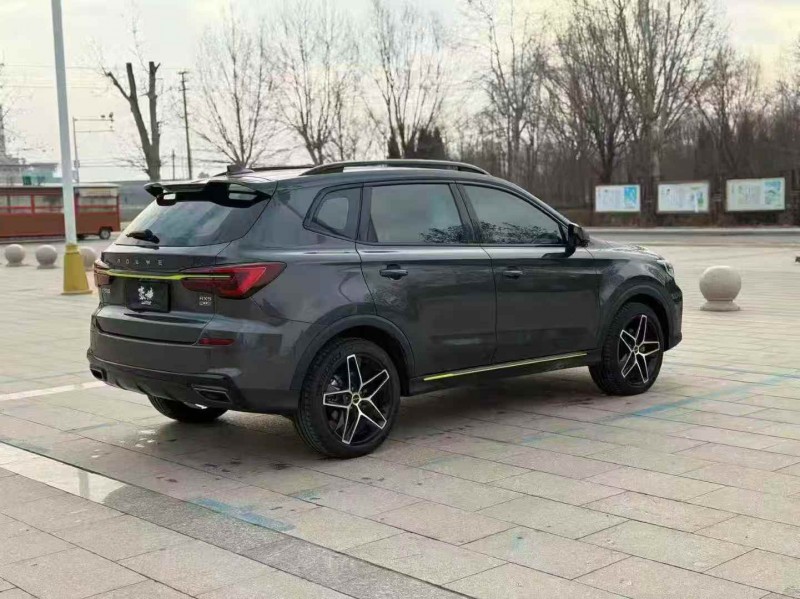 济宁23年荣威RX58