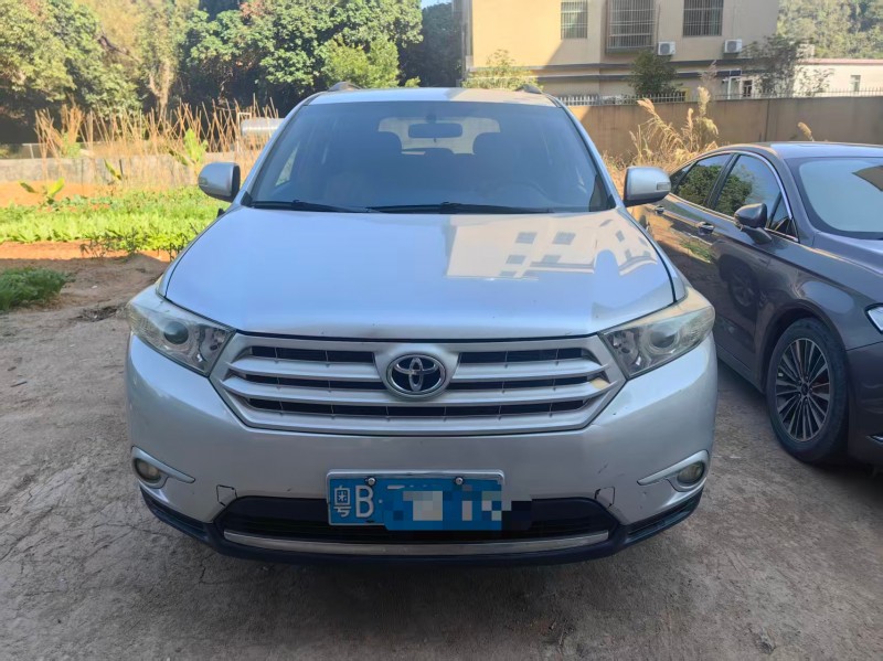 深圳13年丰田汉兰达1