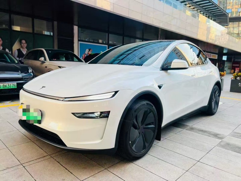 深圳25年特斯拉MODEL Y3