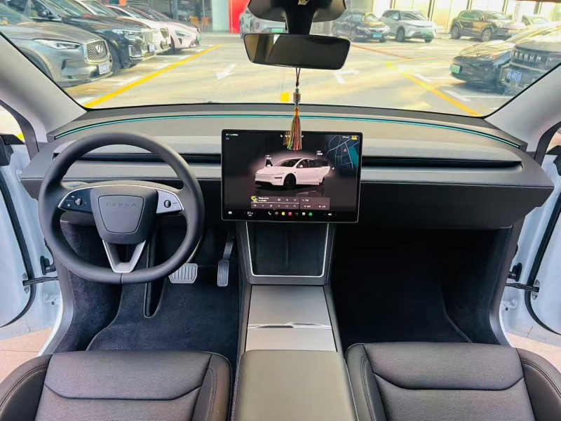 深圳25年特斯拉MODEL Y4