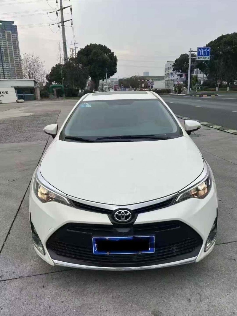 淮安19年丰田雷凌1