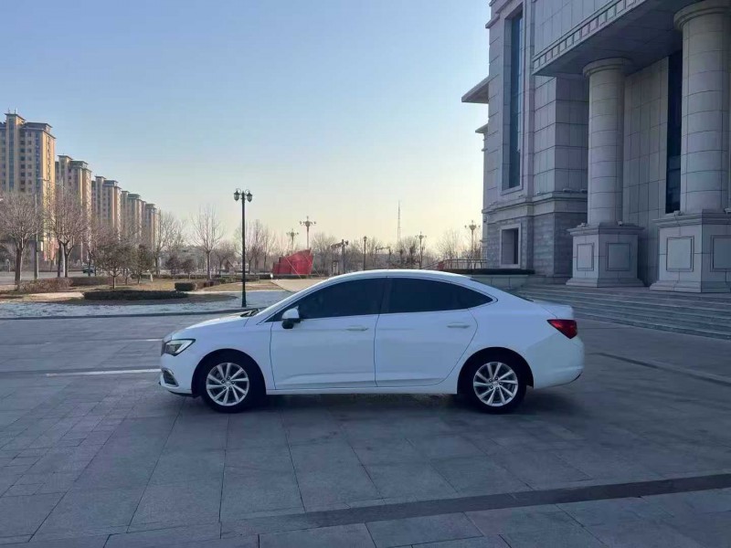 沧州18年别克威朗5