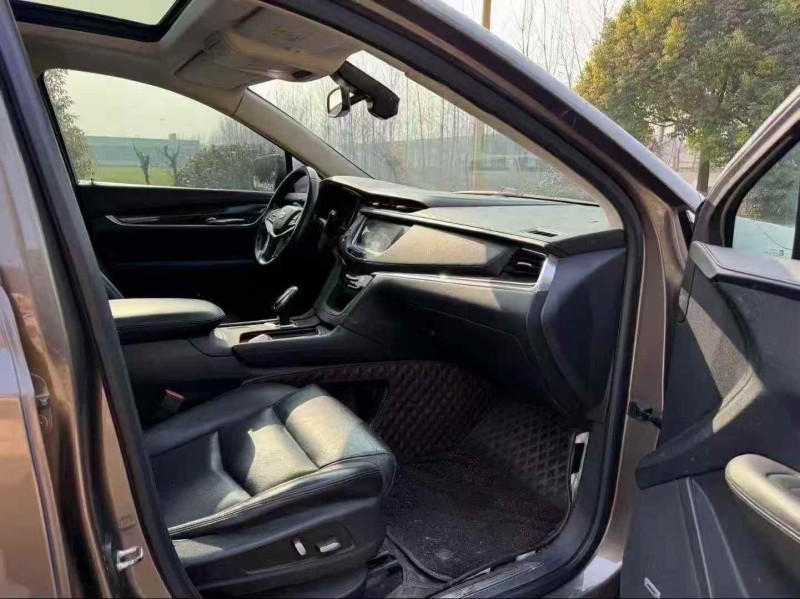 徐州16年凯迪拉克XT57