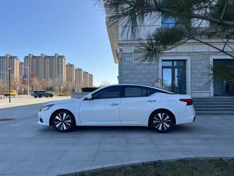 沧州20年日产天籁3